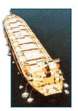 Photo - Ship discharging ballast water